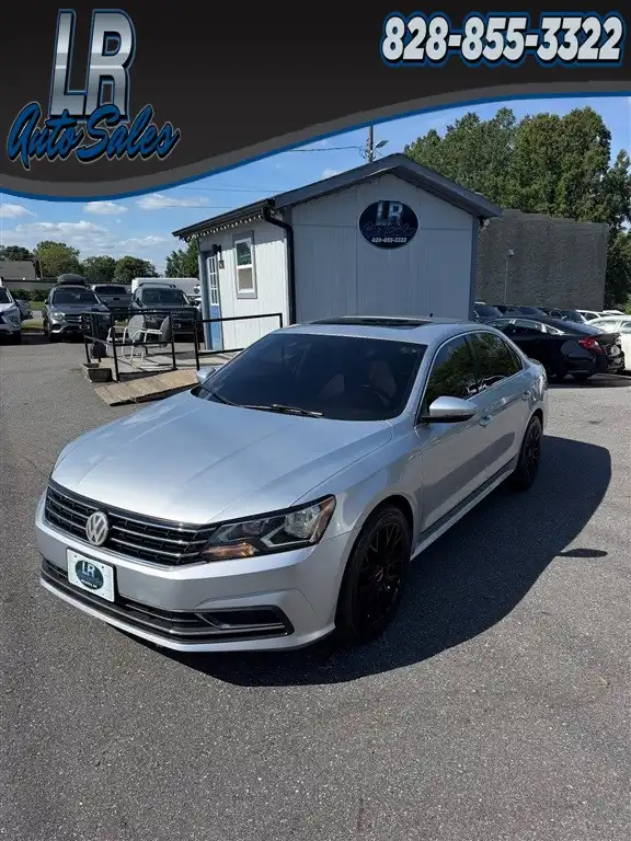 2017 Volkswagen Passat 1.8T SE Auto's photo