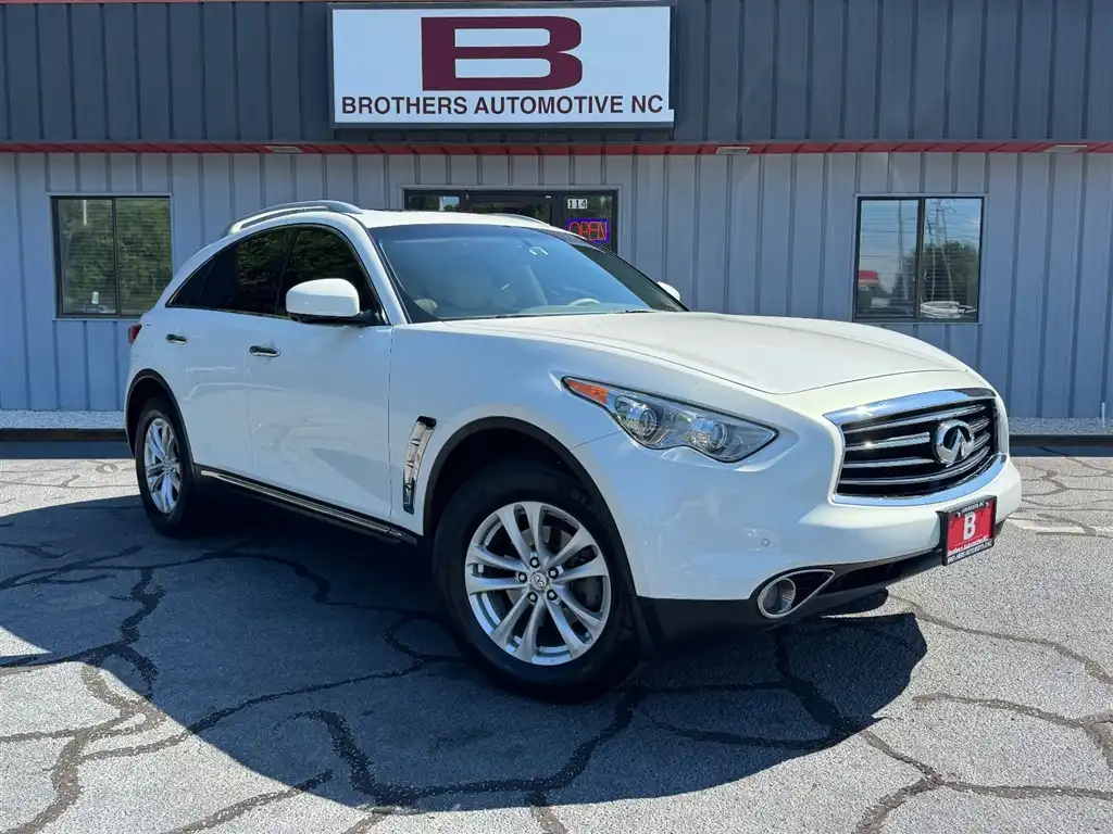 2012 INFINITI FX's photo