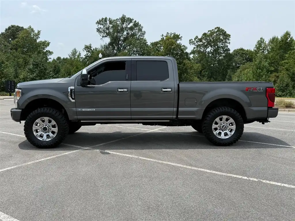 2020 Ford F-250 Platinum 4x4 CrewCab 6-3/4' Box's photo