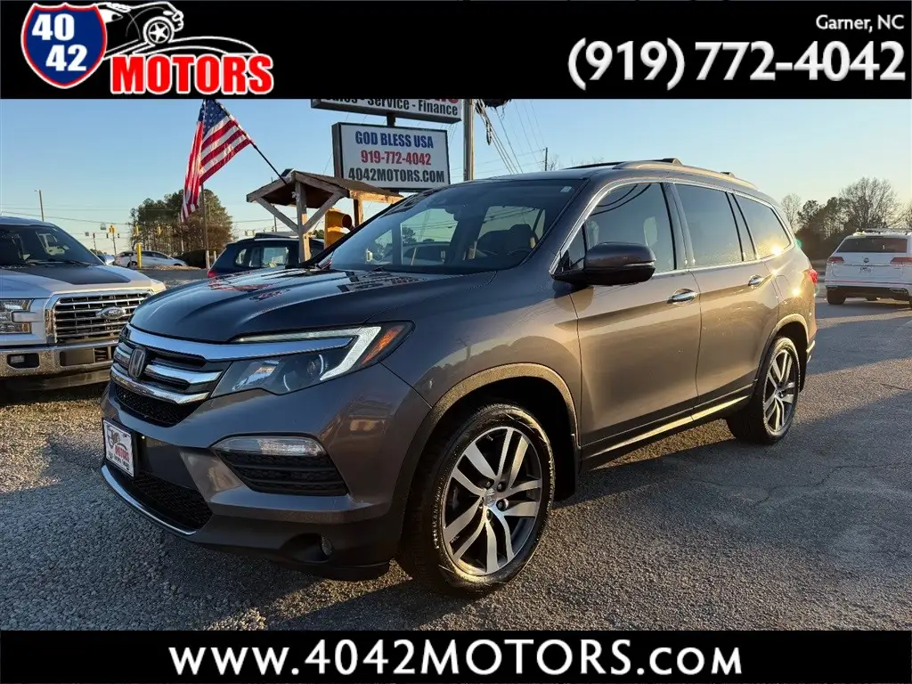 2017 Honda Pilot 4WD Elite photo 1