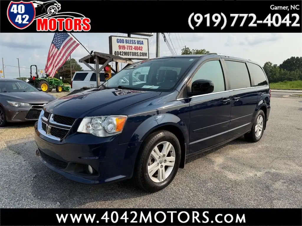 2012 Dodge Grand Caravan Crew's photo
