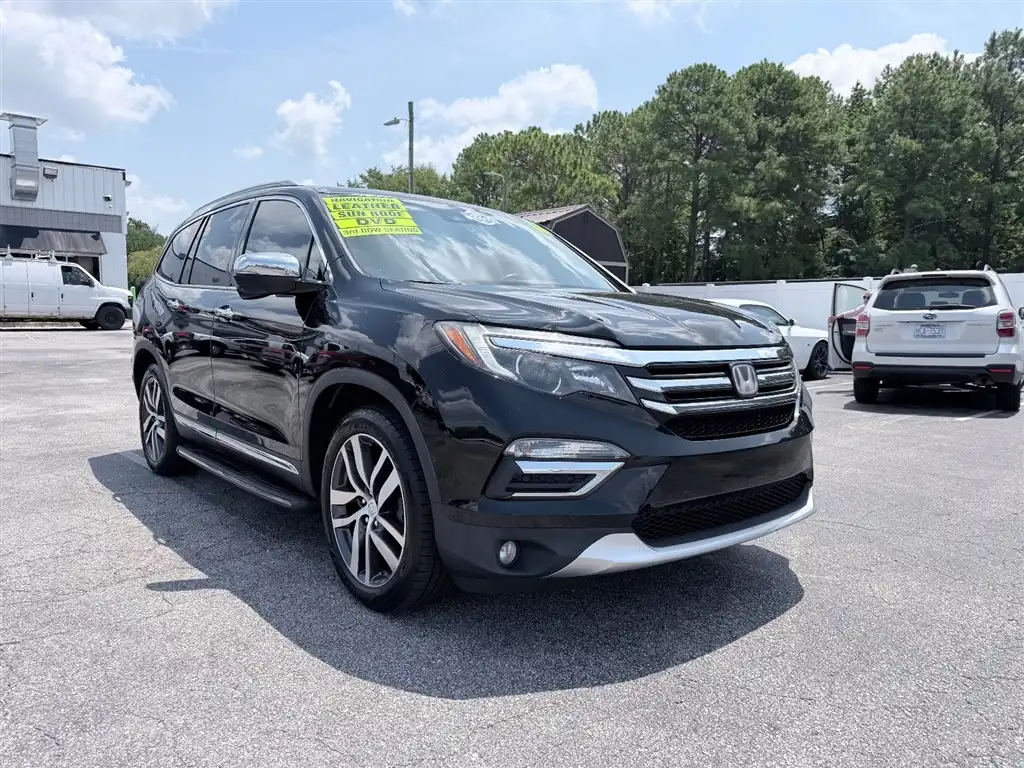 2016 Honda Pilot 2WD Touring's photo