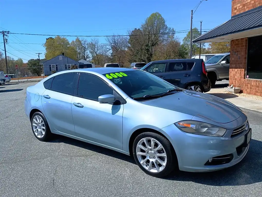 2013 Dodge Dart 2.0 Limited's photo