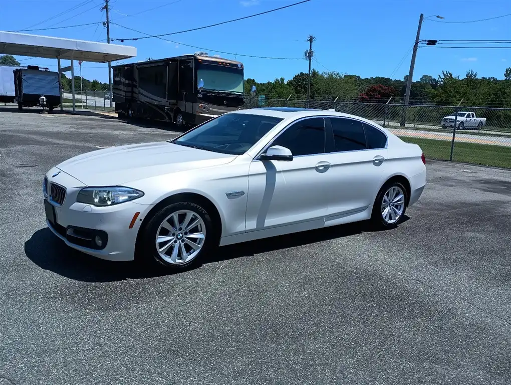 2016 BMW 5 Series 528i xDrive Sedan M Sport Line's photo