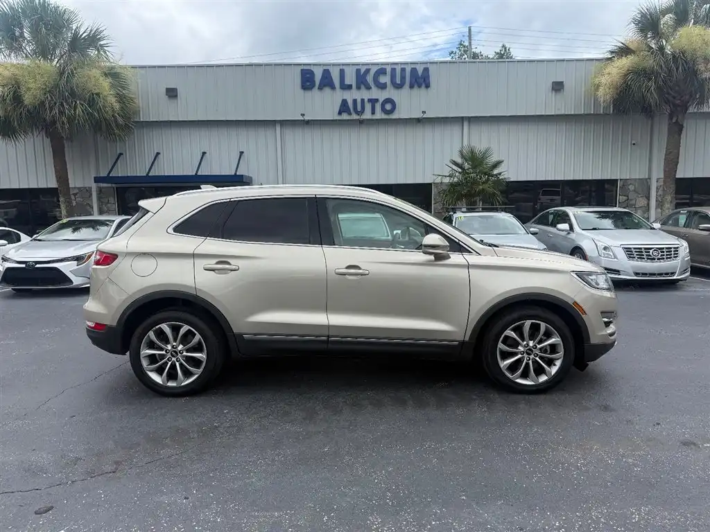 2017 Lincoln MKC Select FWD's photo