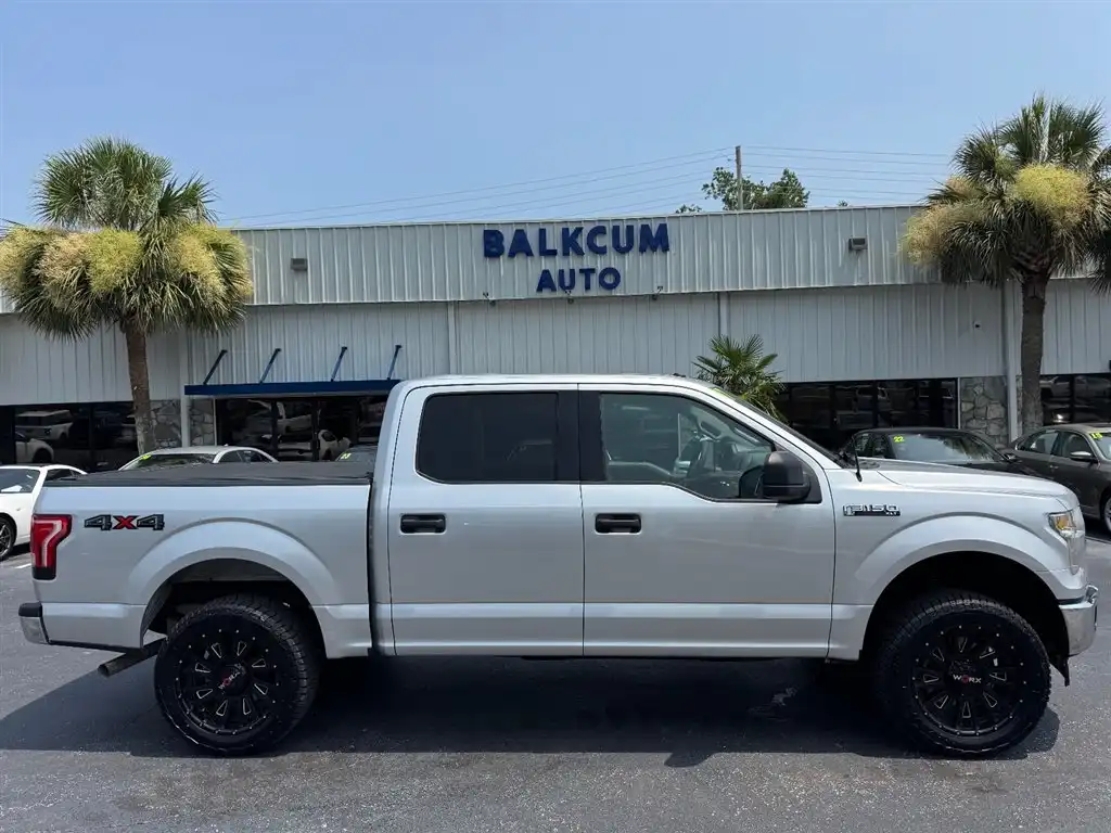 2017 Ford F-150 XLT 4x4 SuperCrew 5-1/2 Box's photo