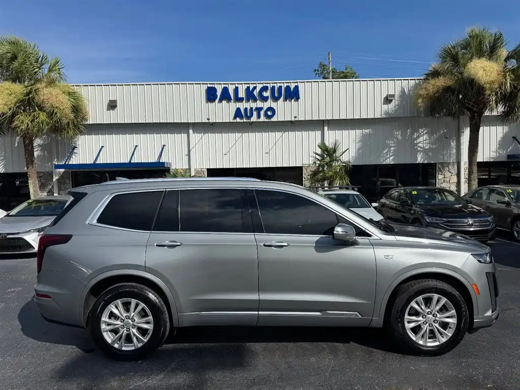2023 Cadillac XT6 Luxury Auto's photo