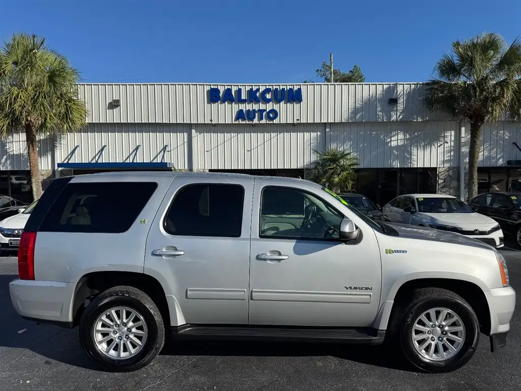 2013 GMC Yukon Hybrid 4WD's photo