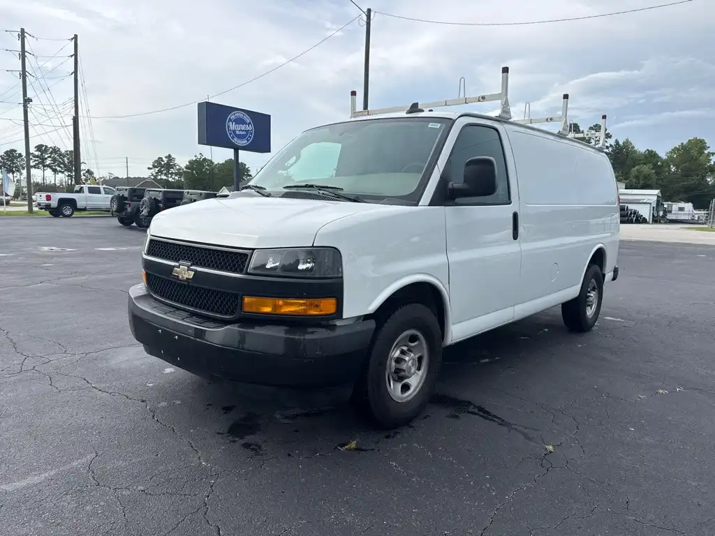 2018 Chevrolet Express 2500 Work Van HD's photo