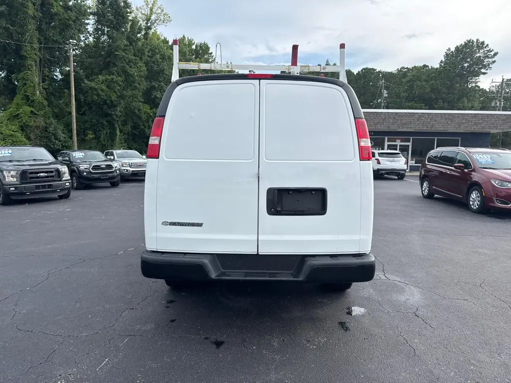 2018 Chevrolet Express 2500 Work Van HD photo 4