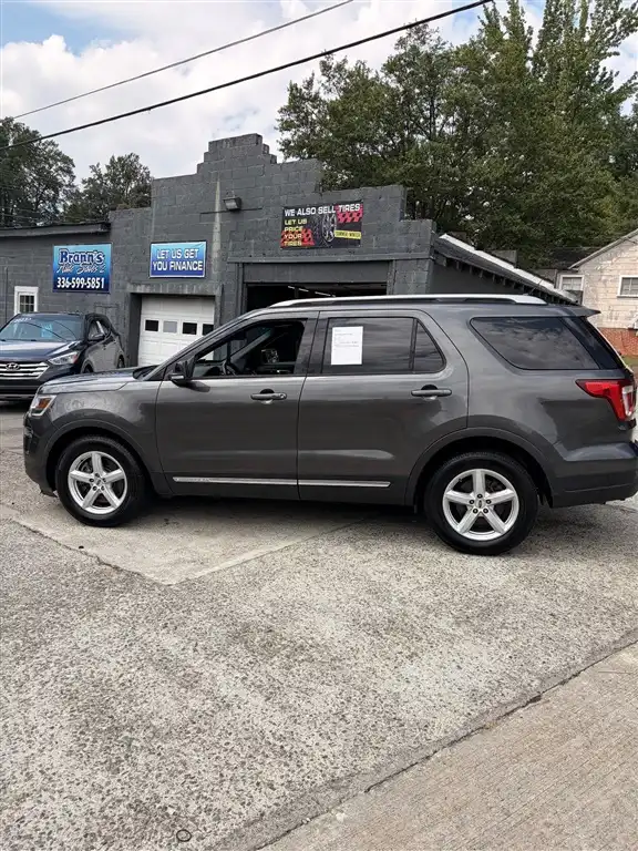 2018 Ford Explorer XLT FWD's photo