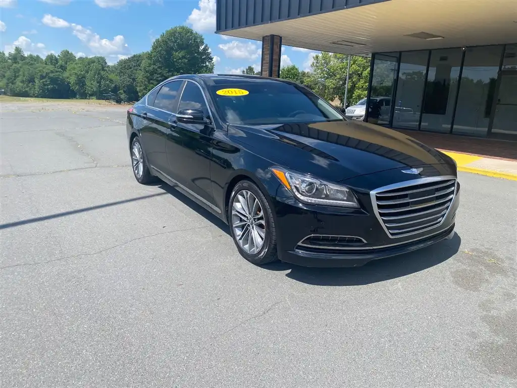 2015 Hyundai Genesis 3.8 RWD's photo