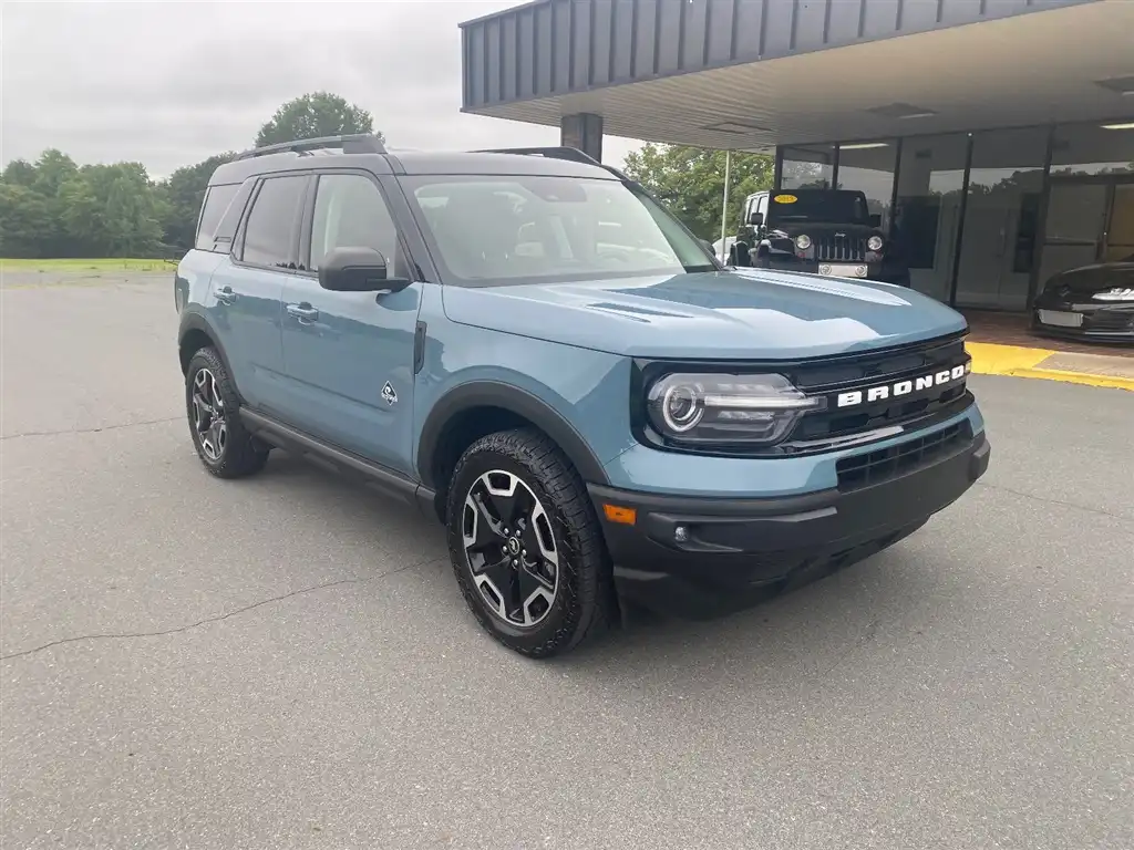 2021 Ford Bronco Sport Outer Banks 4X4's photo