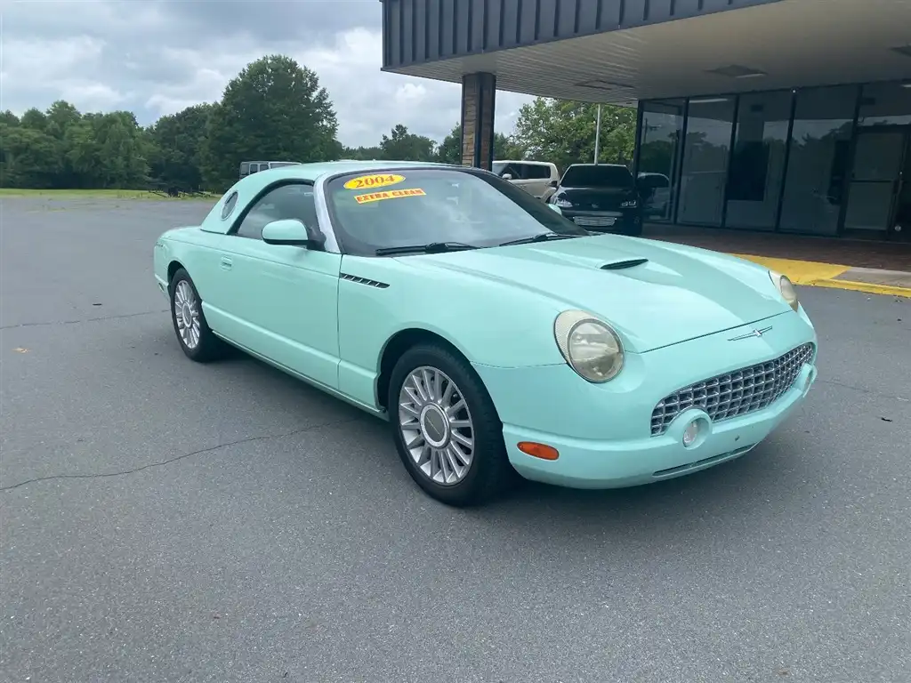 2004 Ford Thunderbird Premium's photo