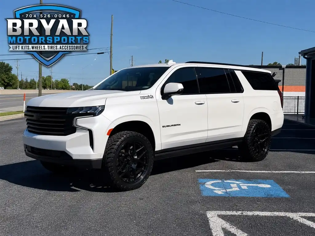 2021 Chevrolet Suburban 4WD 1500 High Country's photo