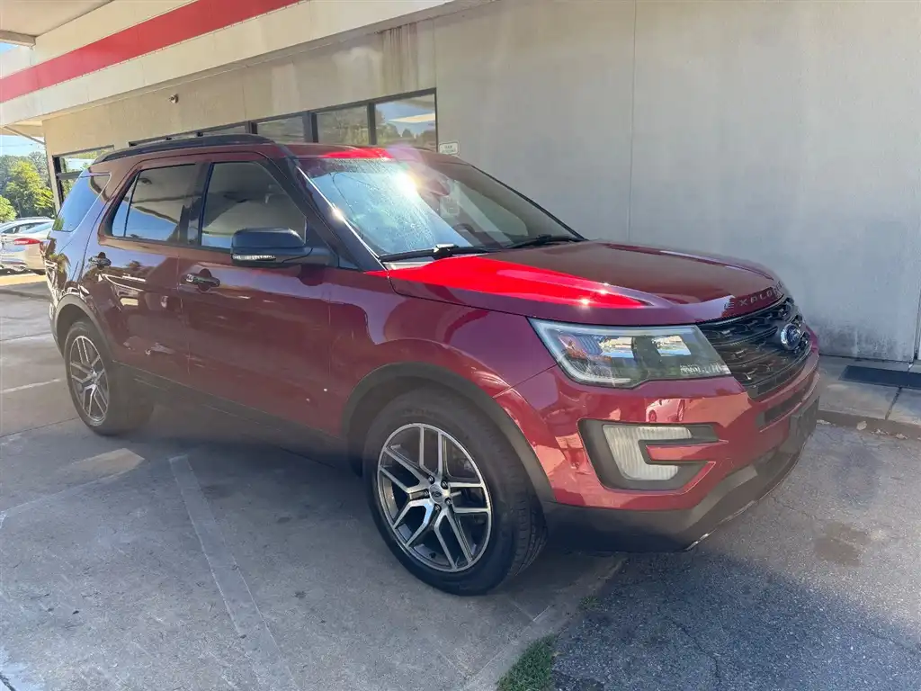 2017 Ford Explorer Sport 4WD's photo