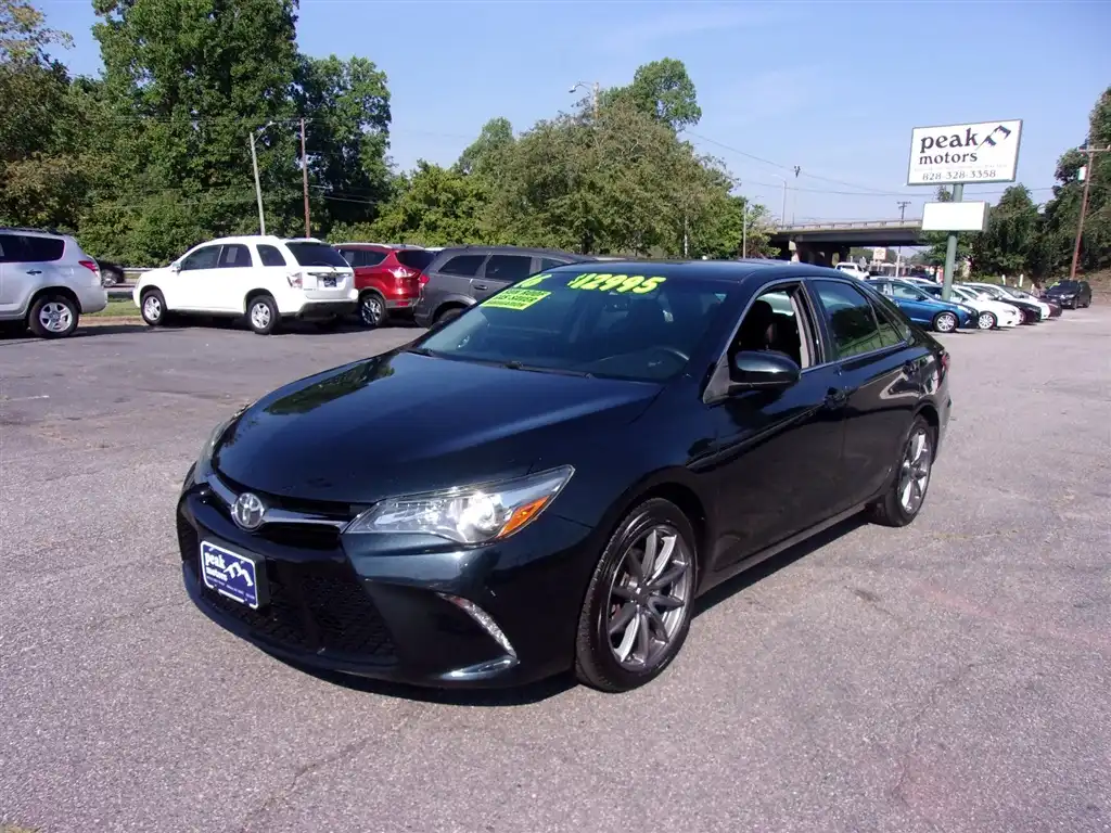 2016 Toyota Camry 2.5 Auto XSE's photo