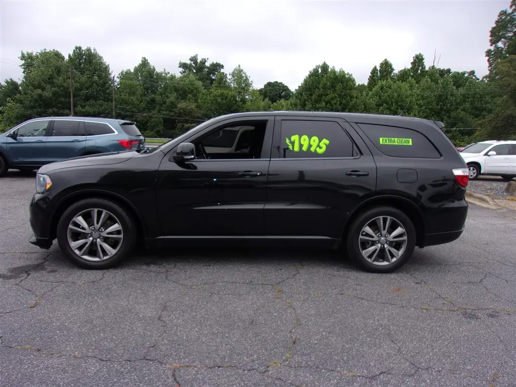 2013 Dodge Durango R/T RWD photo 4