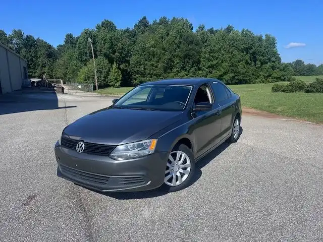 2012 Volkswagen Jetta Base 6AT's photo