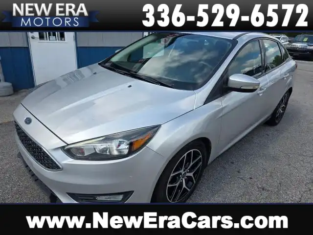 2018 Ford Focus Sedan SEL's photo