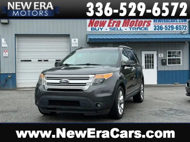 2015 Ford Explorer XLT 4x4 photo 1