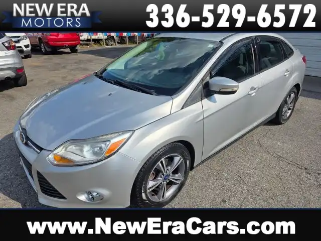 2014 Ford Focus SE Sedan's photo