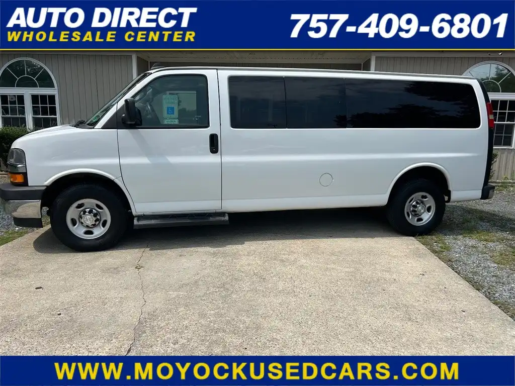 2019 Chevrolet Express 3500 LT Extended's photo