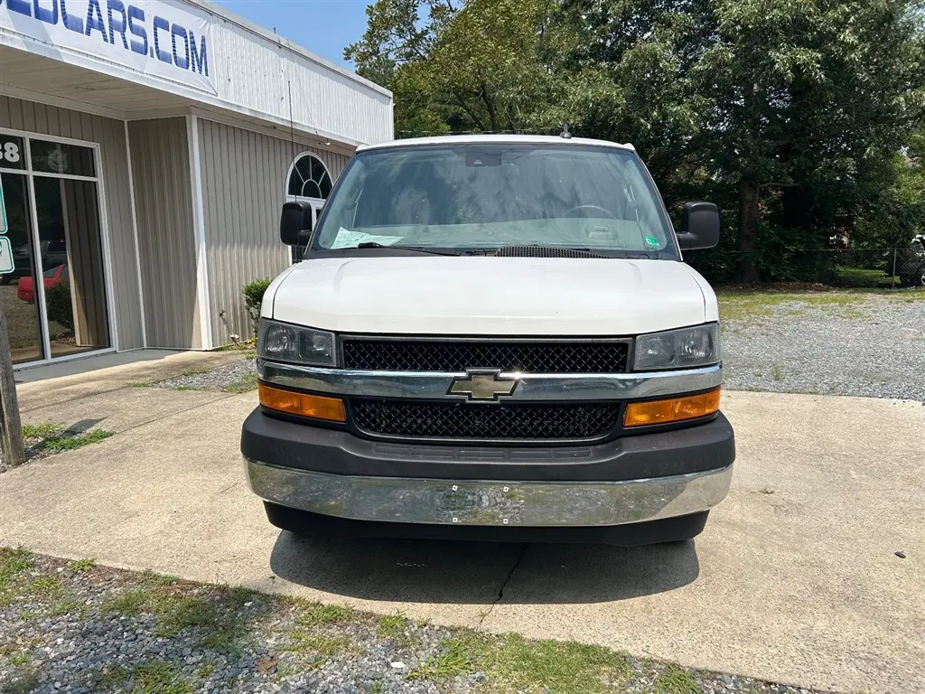 2019 Chevrolet Express LT 3500 Extended photo 3