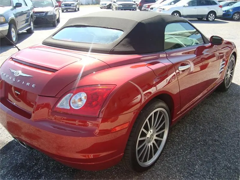 2007 Chrysler Crossfire Base photo 5