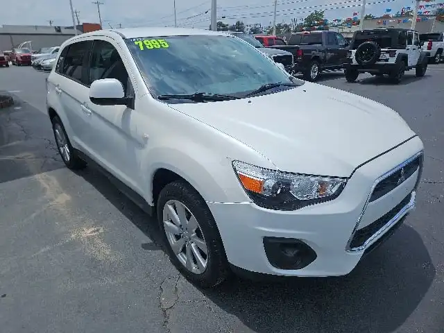 2015 Mitsubishi Outlander Sport 2.0 ES AWC CVT's photo