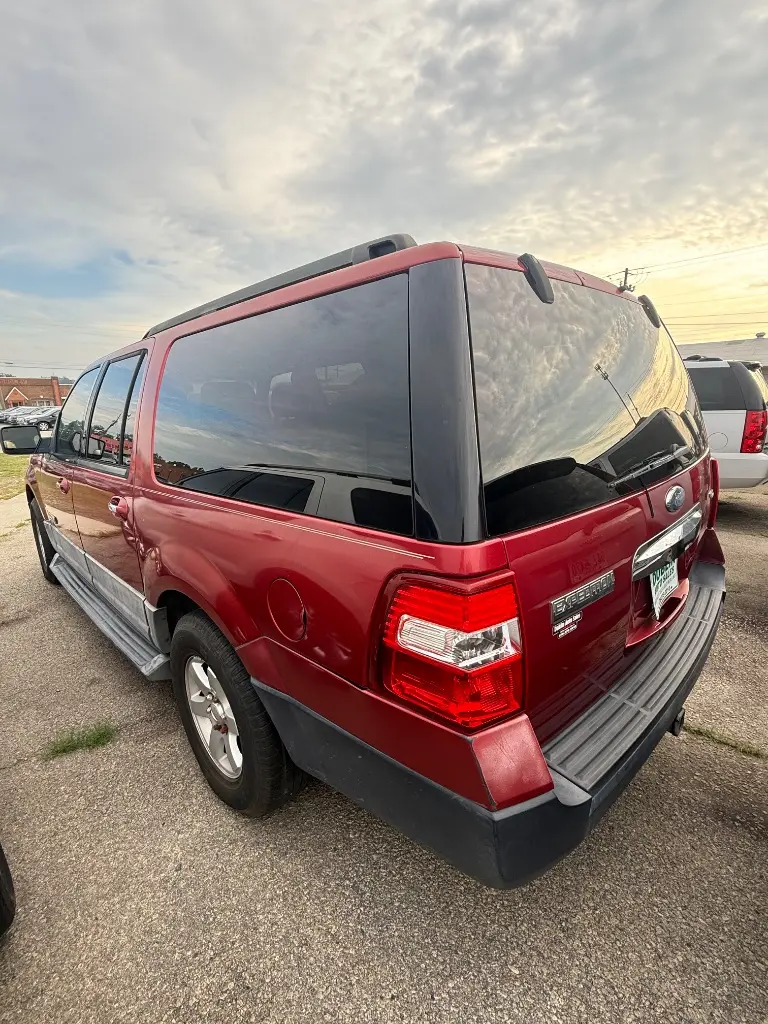 2007 Ford Expedition XLT EL photo 4