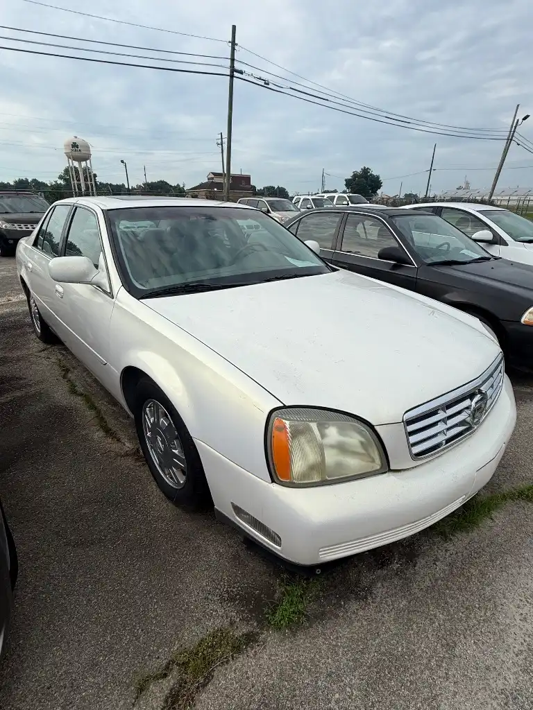 2005 Cadillac DeVille Base's photo