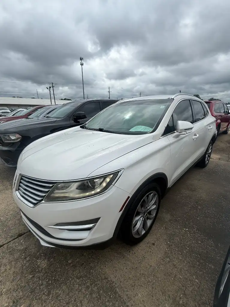 2016 Lincoln MKC Select FWD's photo