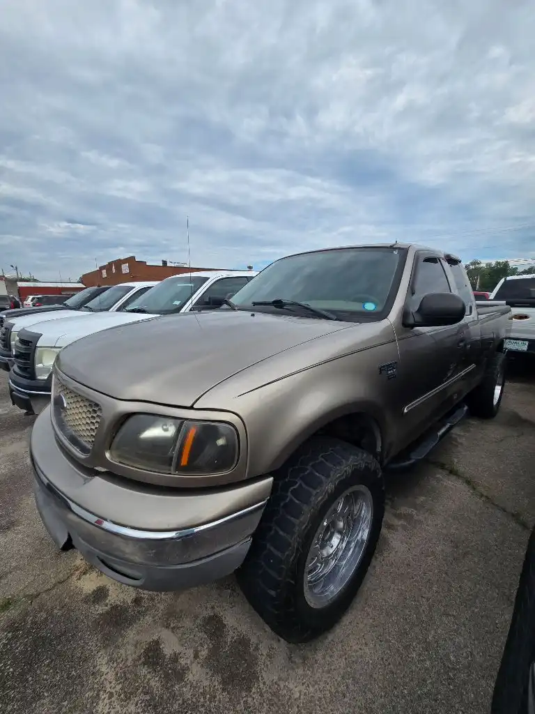 2004 Ford F-150 XLT 4WD SuperCab SWB Styleside's photo