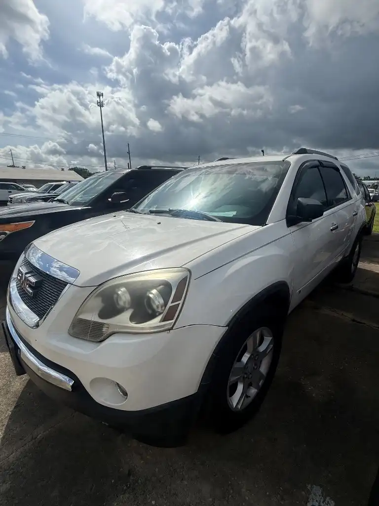 2010 GMC Acadia FWD SL's photo