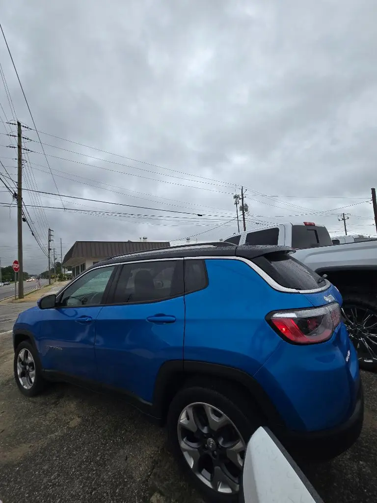 2020 Jeep Compass Limited 4X4 photo 3