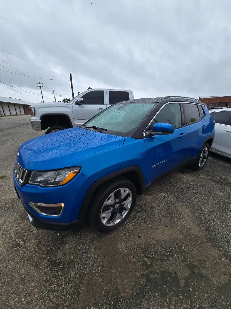 2020 Jeep Compass Limited 4X4 photo 1