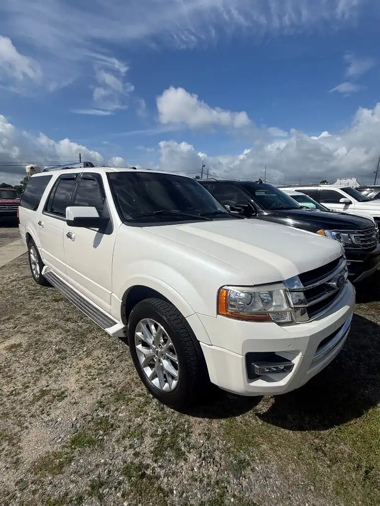 2017 Ford Expedition Limited EL's photo