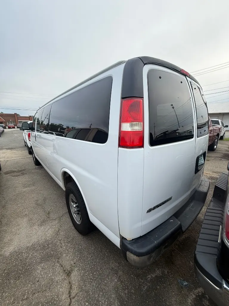 2018 Chevrolet Express LT 3500 Extended photo 4