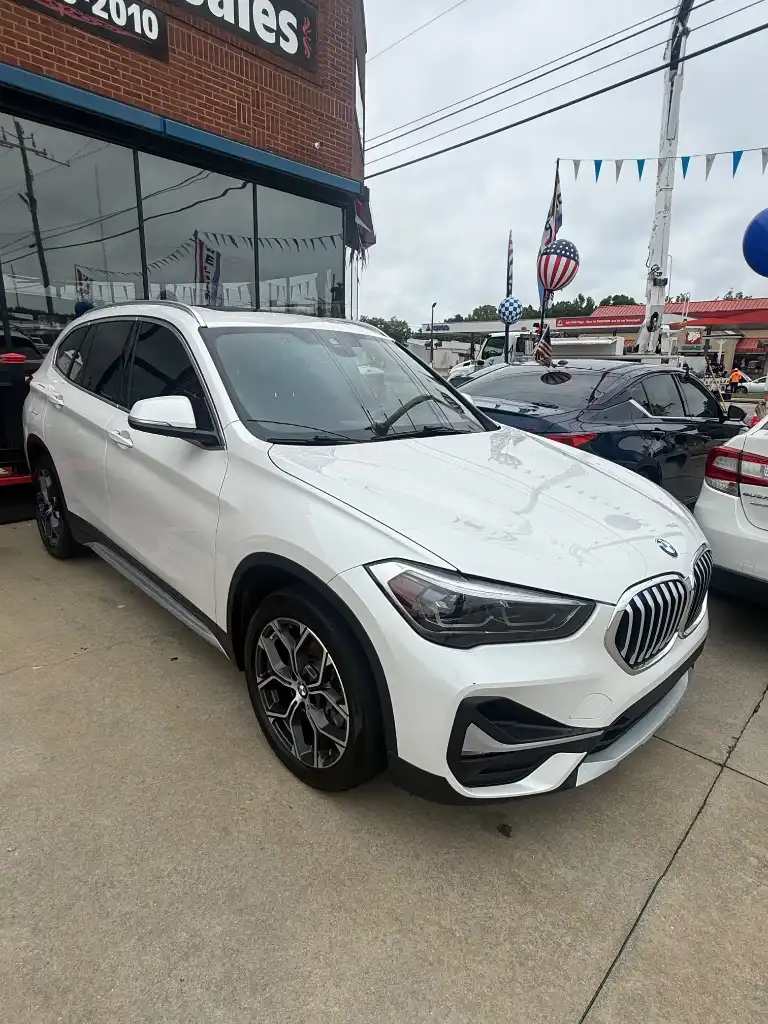 2020 BMW X1 xDrive28i's photo