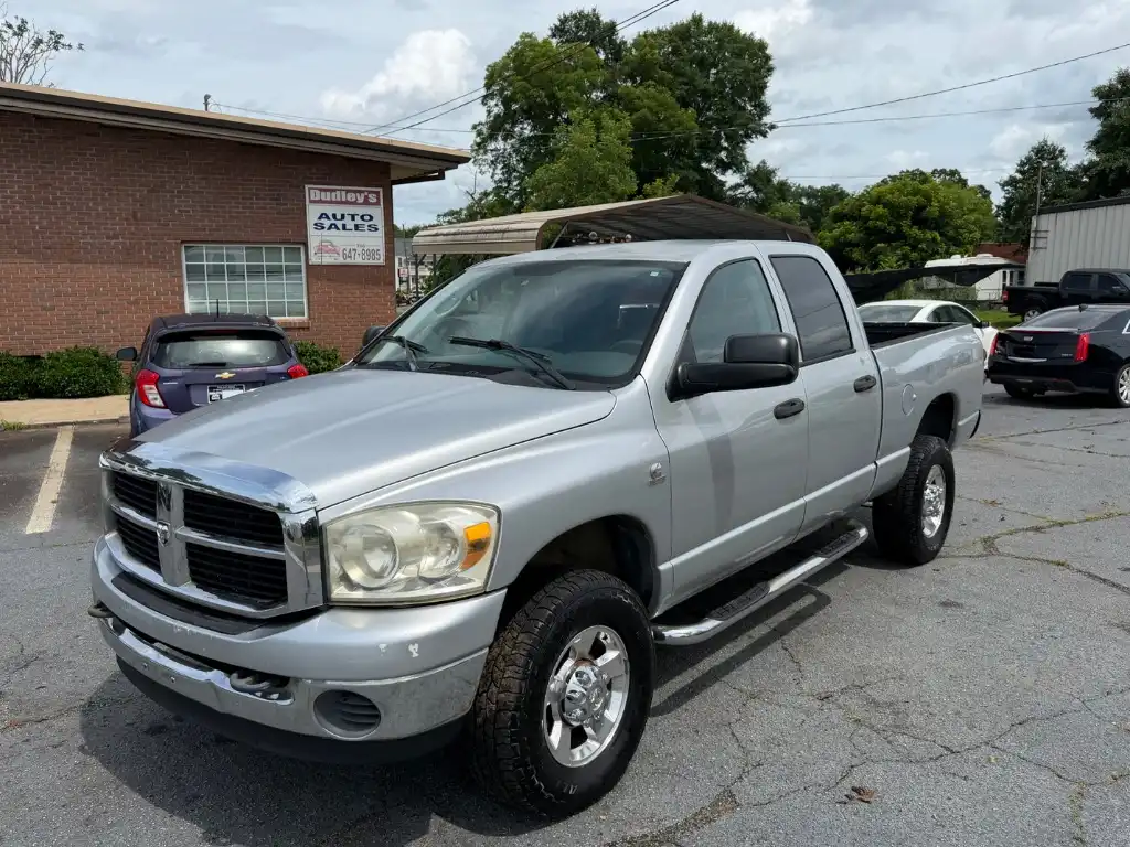 2007 Dodge Ram 2500 ST 4X4 Quad Cab SWB's photo