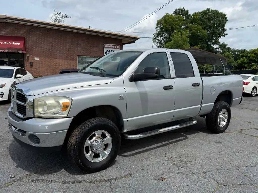 2007 Dodge Ram 2500 ST 4X4 Quad Cab SWB's photo