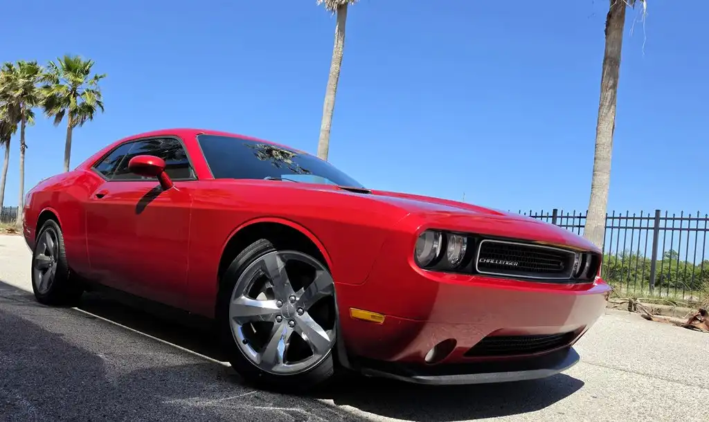 2013 Dodge Challenger R/T's photo