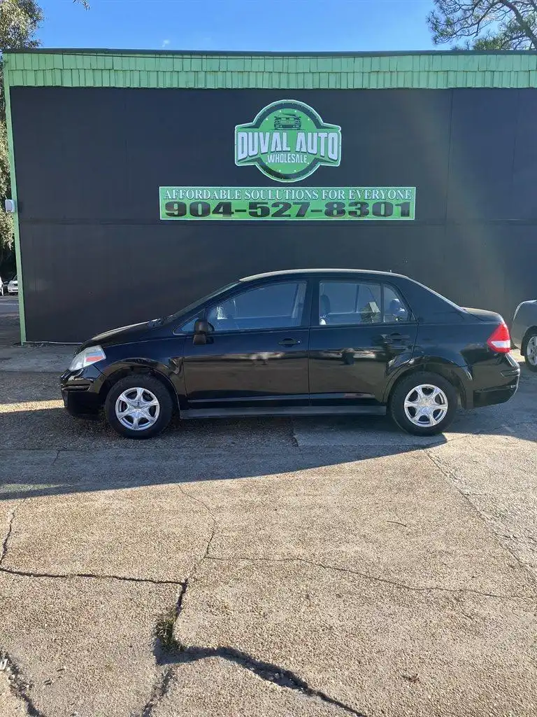 2009 Nissan Versa 1.6AT's photo