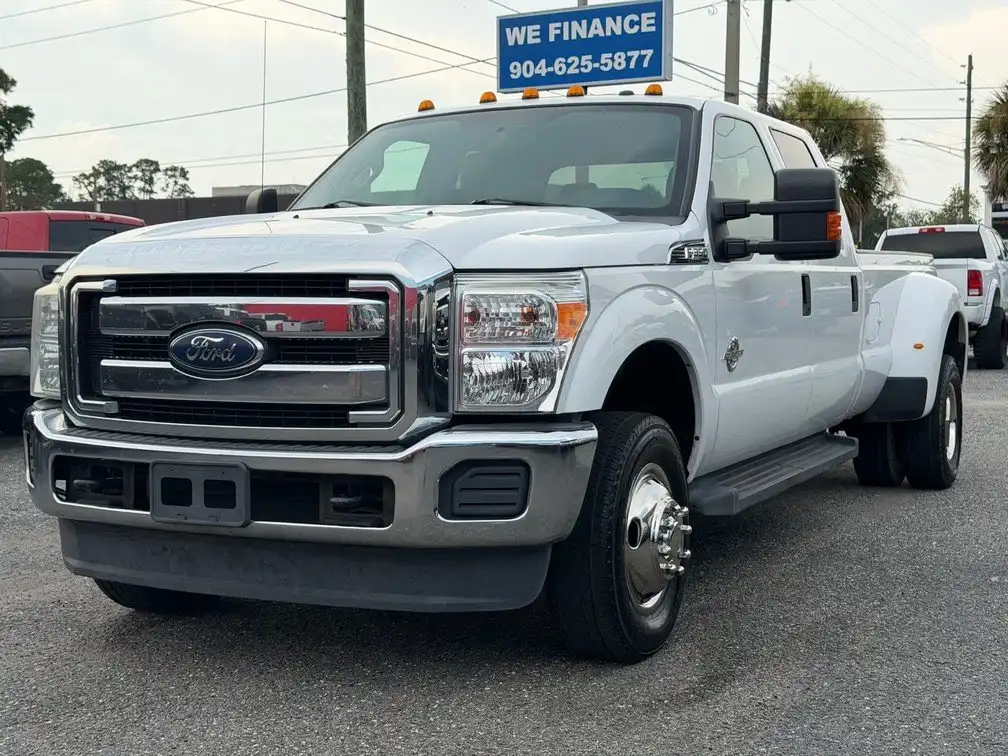 2016 Ford F-350 XLT 4x4 Crew Cab 8' Box DRW's photo
