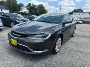 2015 Chrysler 200 Limited's photo