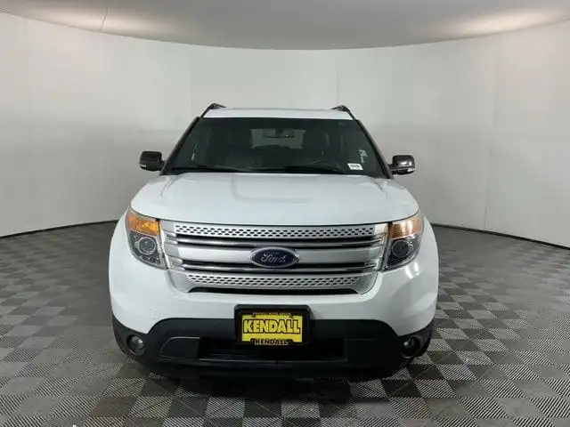 2015 Ford Explorer XLT 4x4's photo