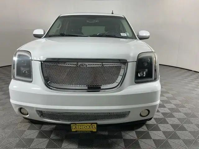 2008 GMC Yukon Denali AWD's photo