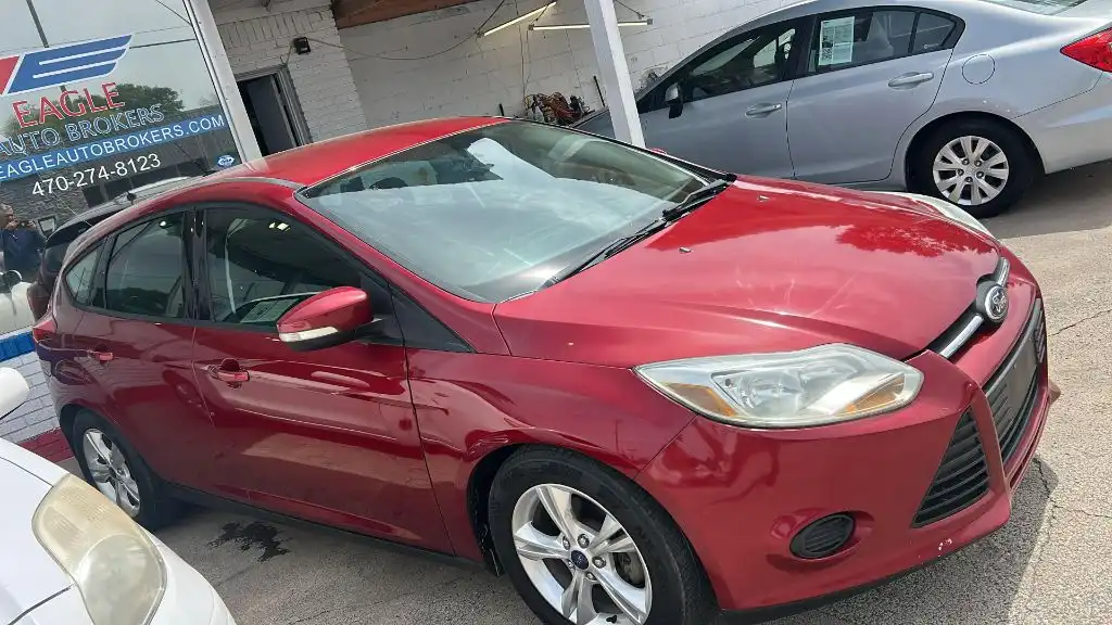 2014 Ford Focus 5 Door Hatch SE's photo