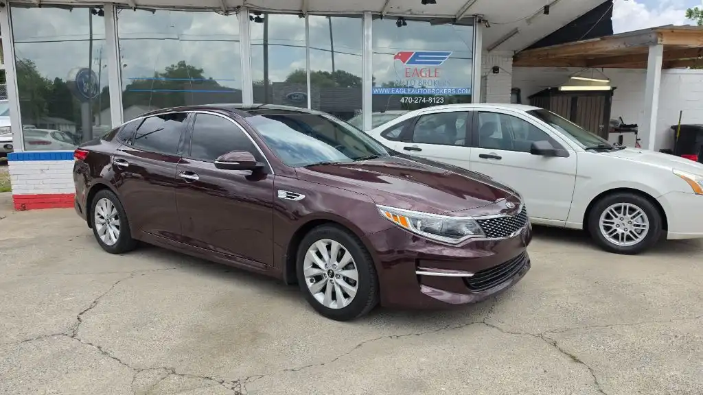 2018 Kia Optima EX AT's photo